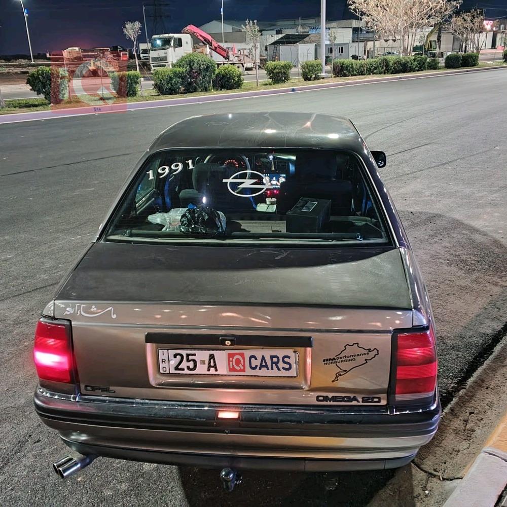 اوبل أوميغا